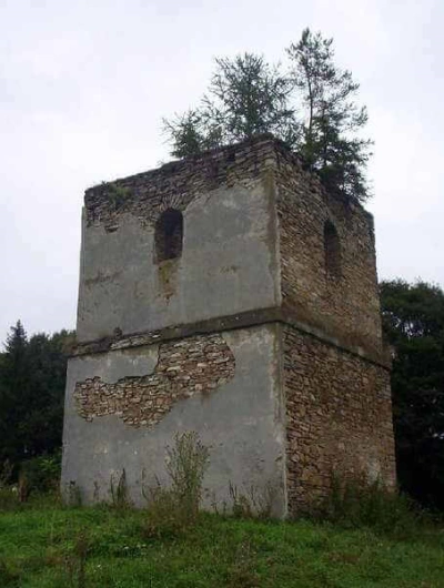 Ruiny dzwonnicy 2007